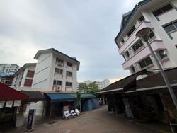 305 WOODLANDS STREET 31 (D25), Retail #483089001